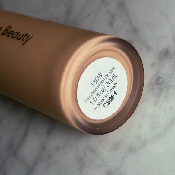 Rare Beauty Liquid Touch Weightless Foundation | 180W - Picture 3 of 5